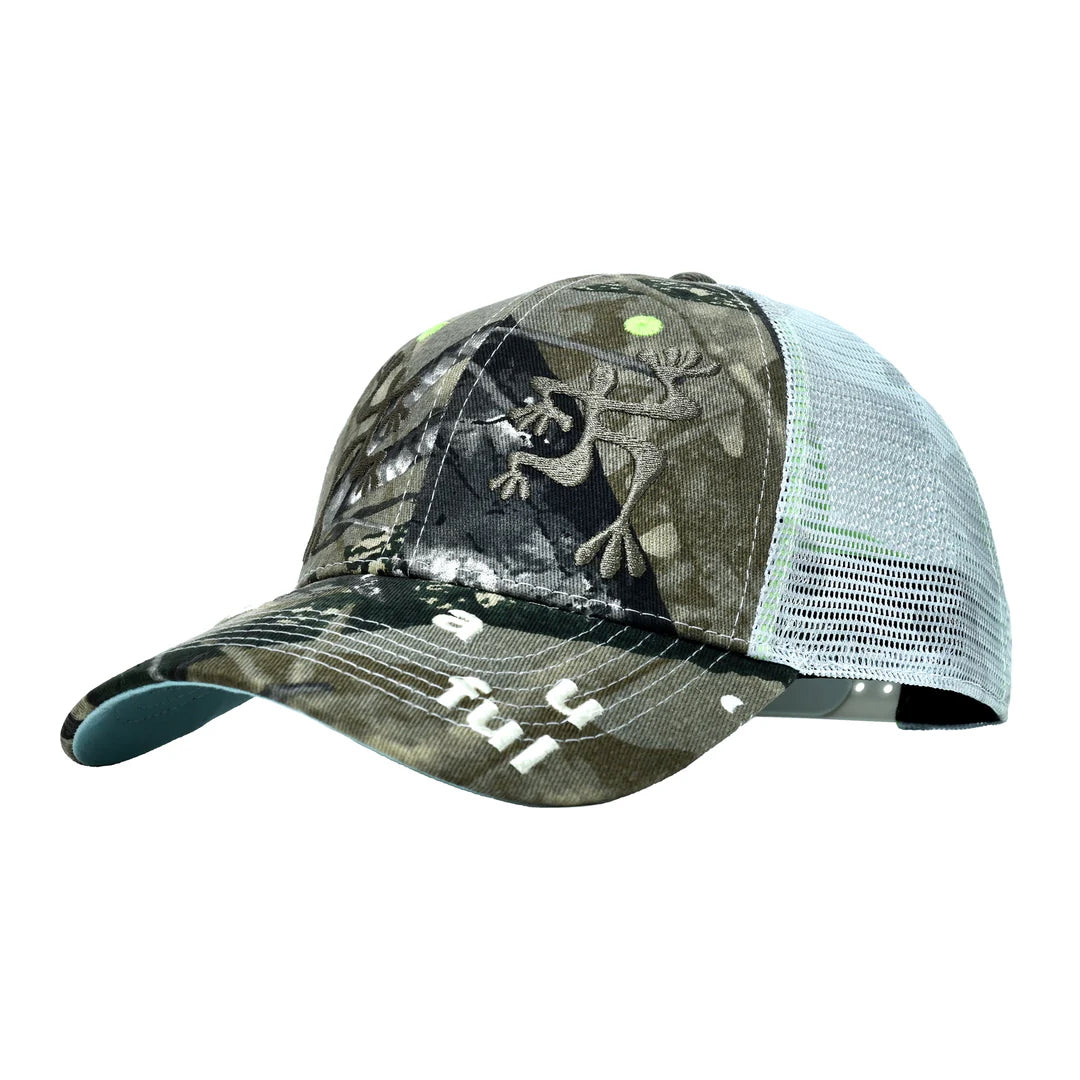 Biyu Trucker Hat Peak Camo by b.eautiful sold at nation Osaka.