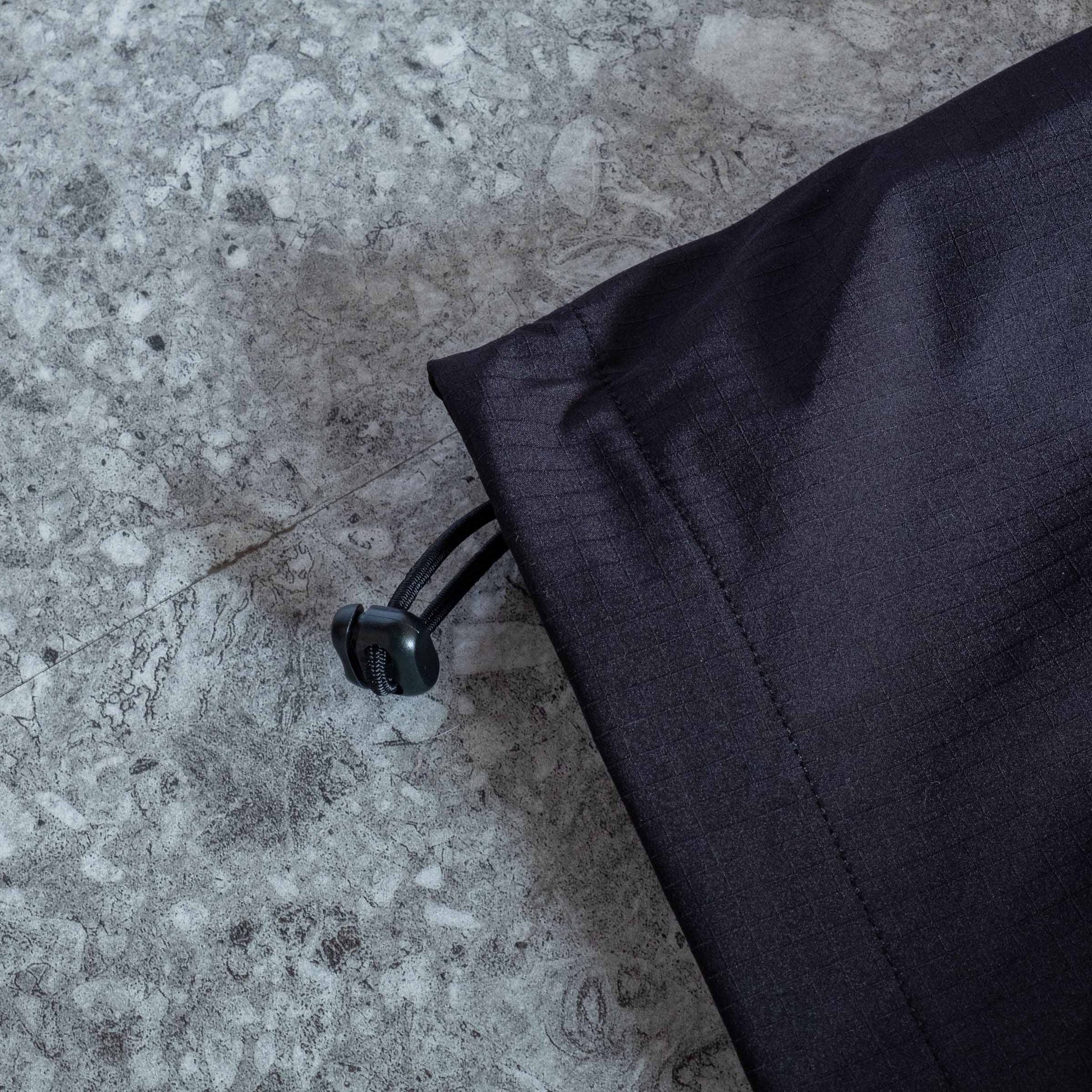 Float Pocket Top by PHINGERIN sold at nation Osaka.